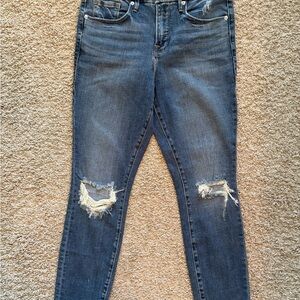 Good American Distressed Skinny Jeans in Dark Blue